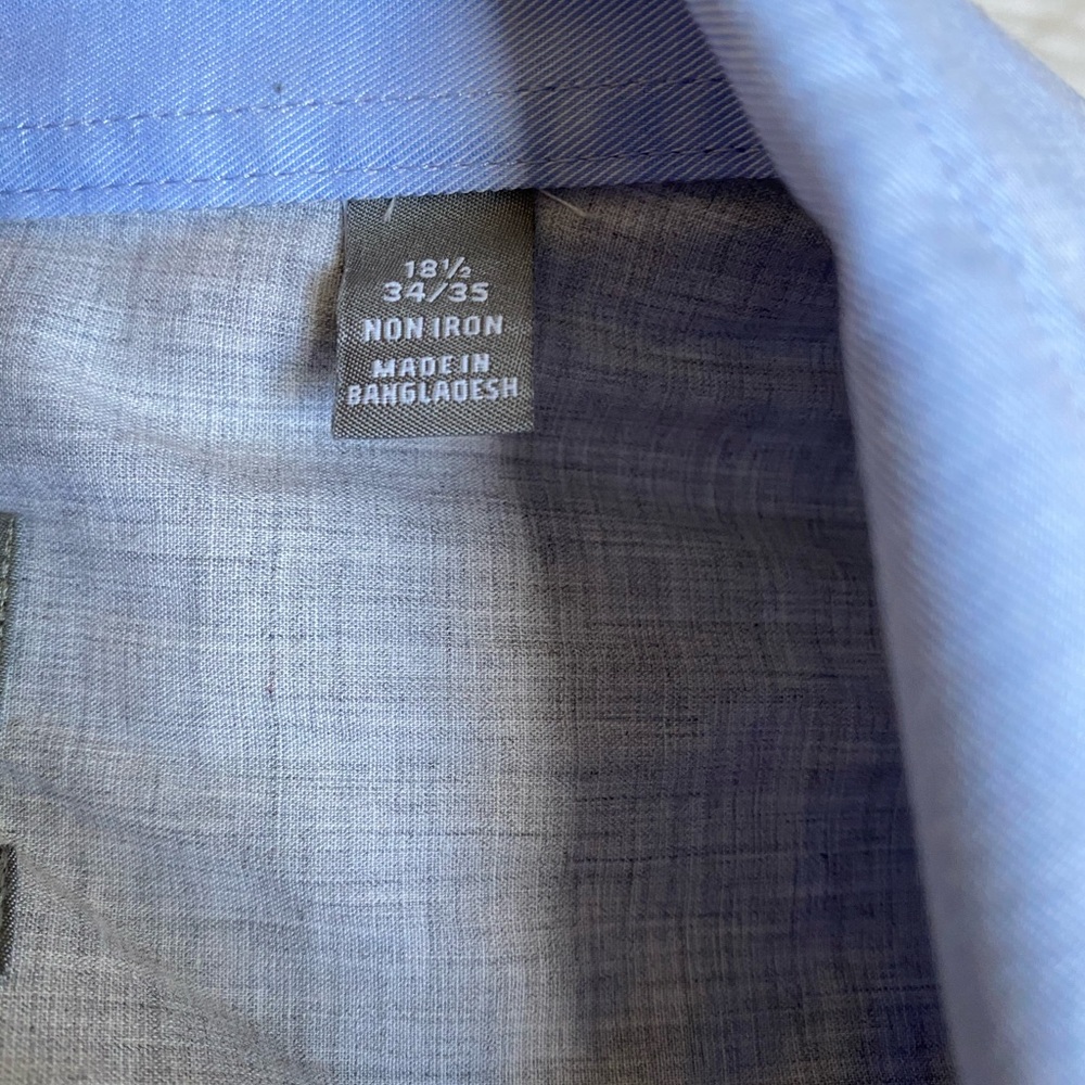 Men’s Michael Kors button dress shirt